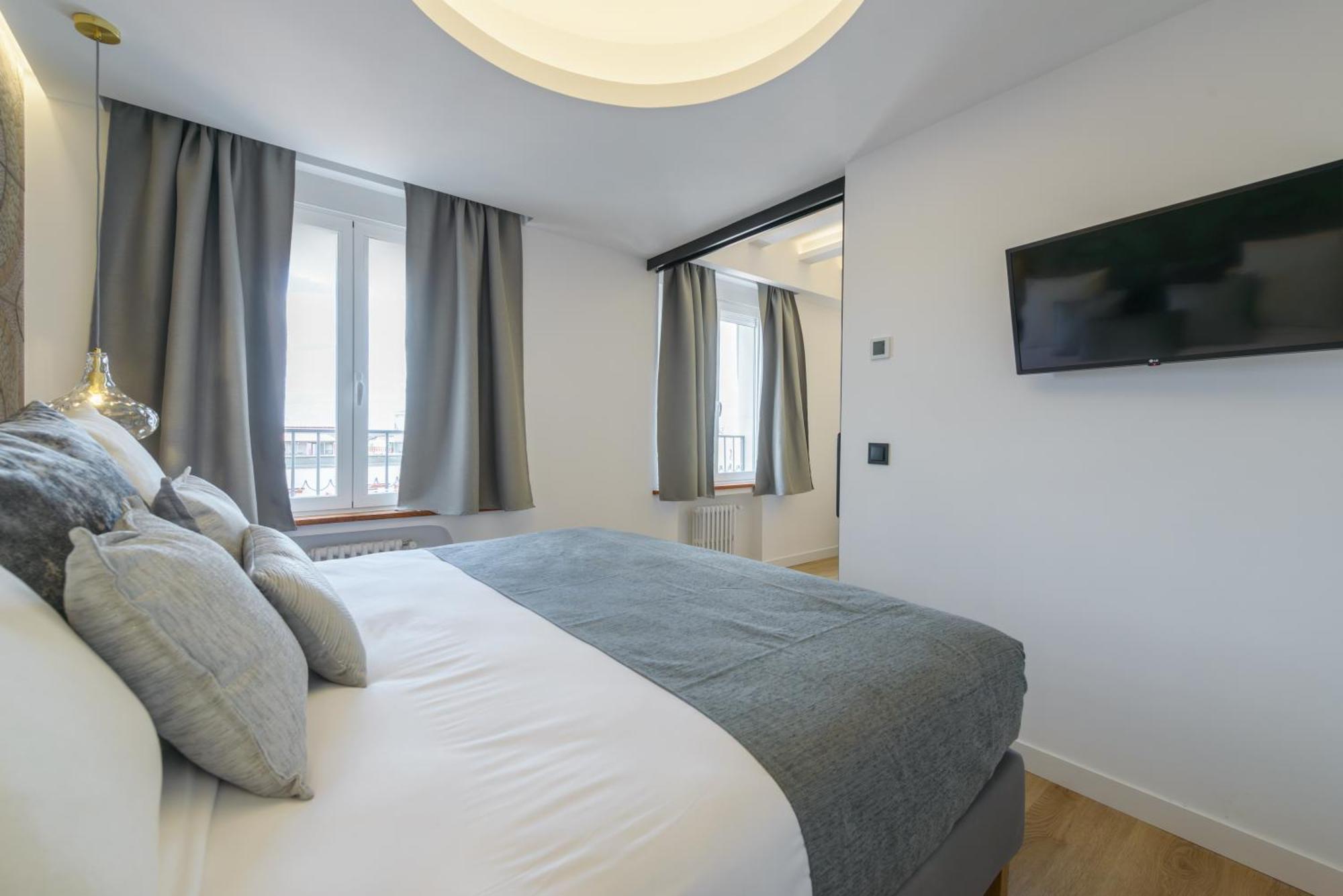 Gran Via Capitals By Monaro***** Apartment Madrid Exterior photo